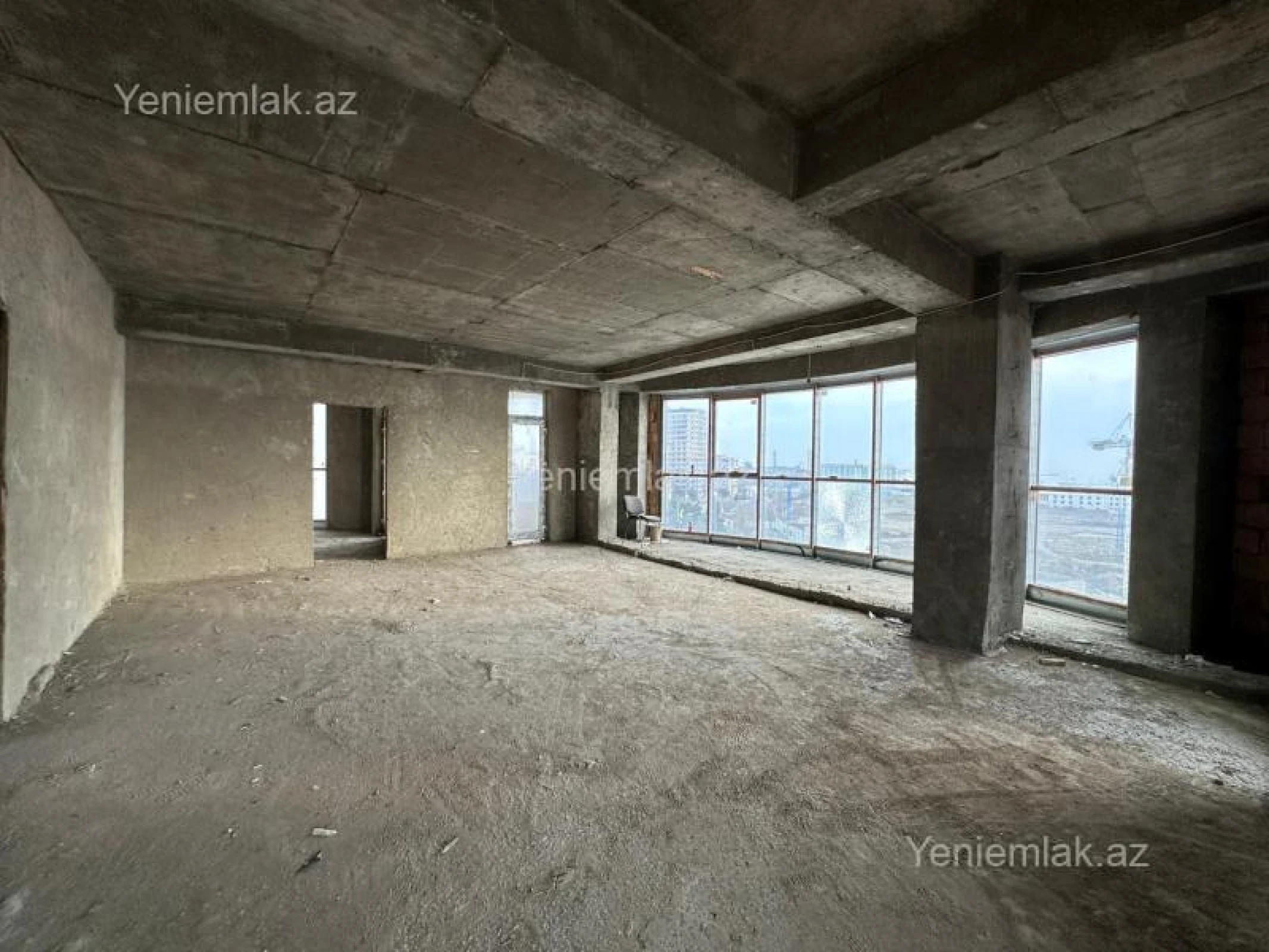 Satılır 3 otaqlı yeni tikili 200 m²