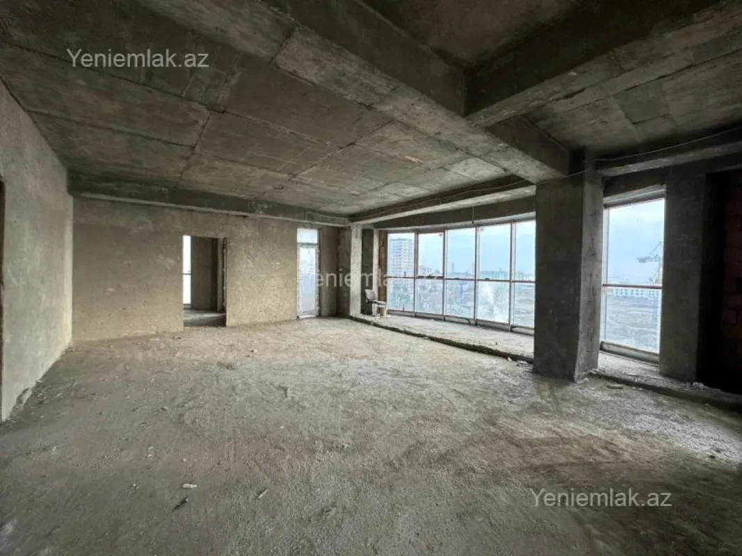 Satılır 3 otaqlı yeni tikili 200 m²