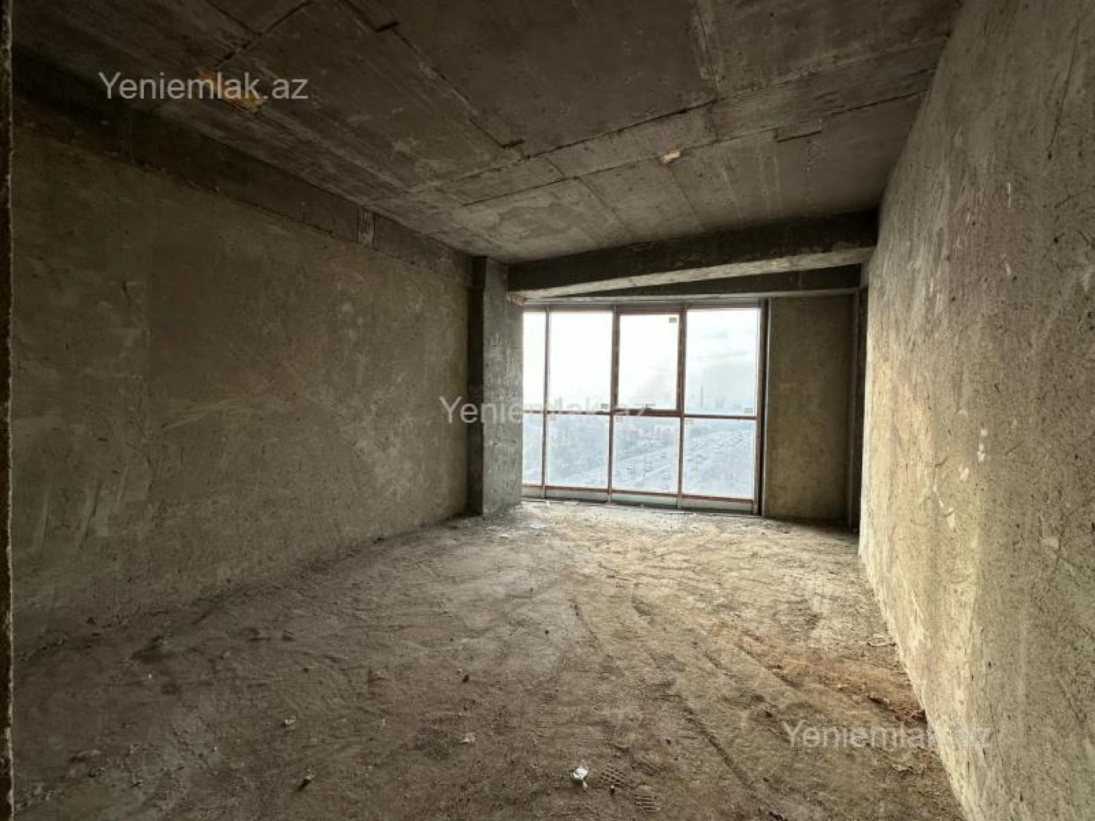 Satılır 3 otaqlı yeni tikili 200 m²