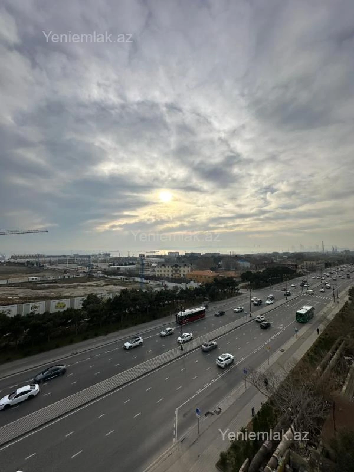 Satılır 3 otaqlı yeni tikili 200 m²