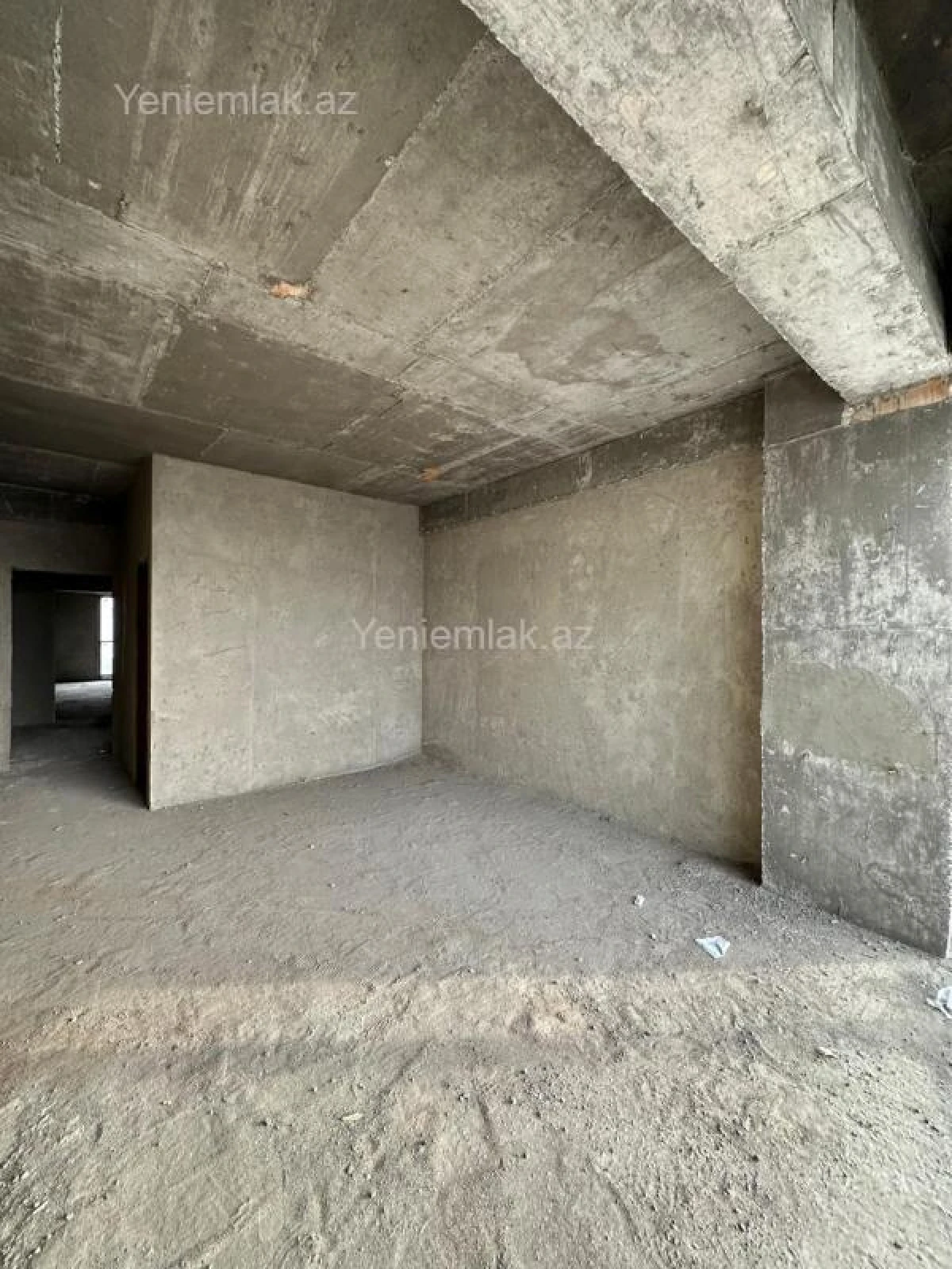 Satılır 3 otaqlı yeni tikili 200 m²