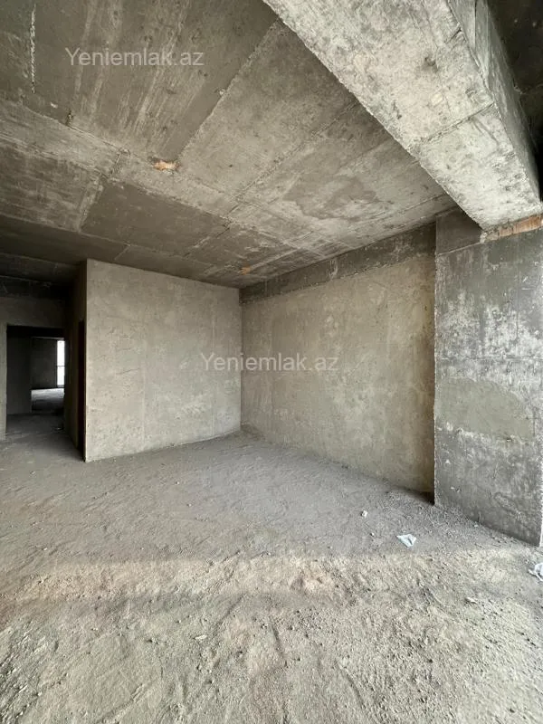 Satılır 3 otaqlı yeni tikili 200 m²