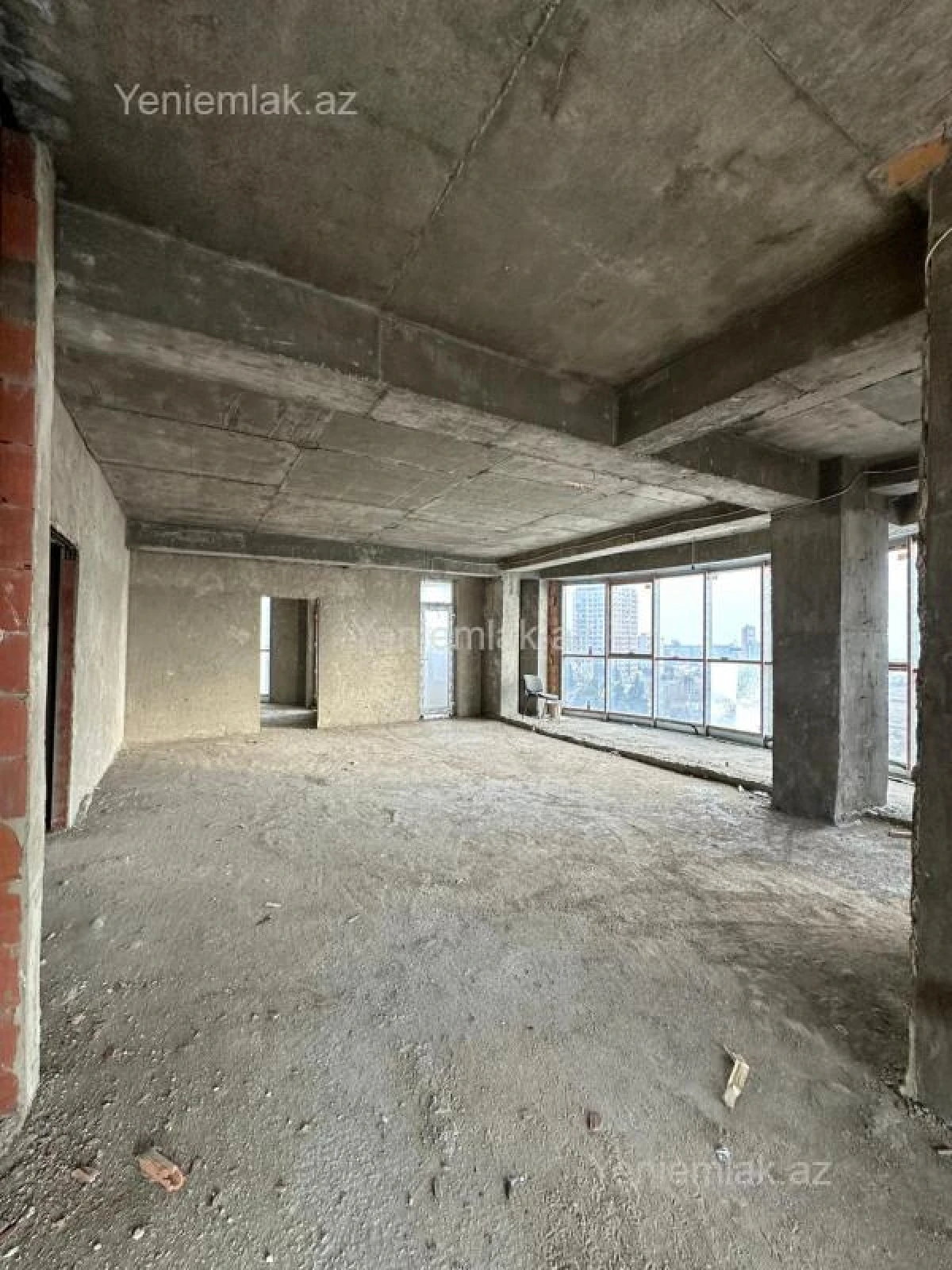 Satılır 3 otaqlı yeni tikili 200 m²