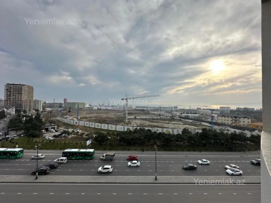 Satılır 3 otaqlı yeni tikili 200 m²