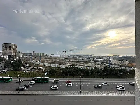 Satılır 3 otaqlı yeni tikili 200 m²