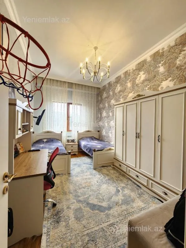 Satılır 3 otaqlı yeni tikili 105 m²