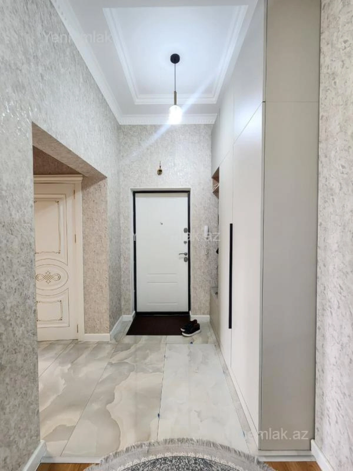 Satılır 3 otaqlı yeni tikili 105 m²