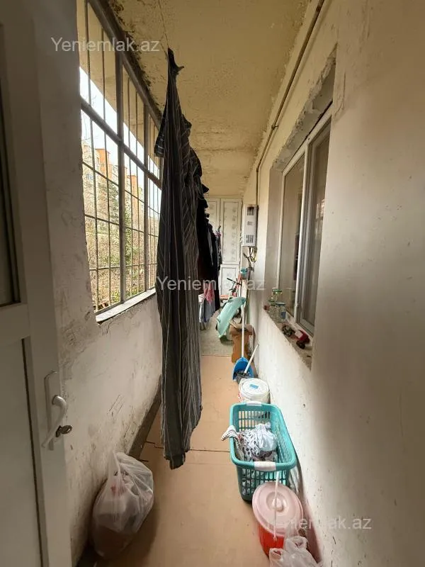 Satılır 2 otaqlı köhnə tikili 60 m²