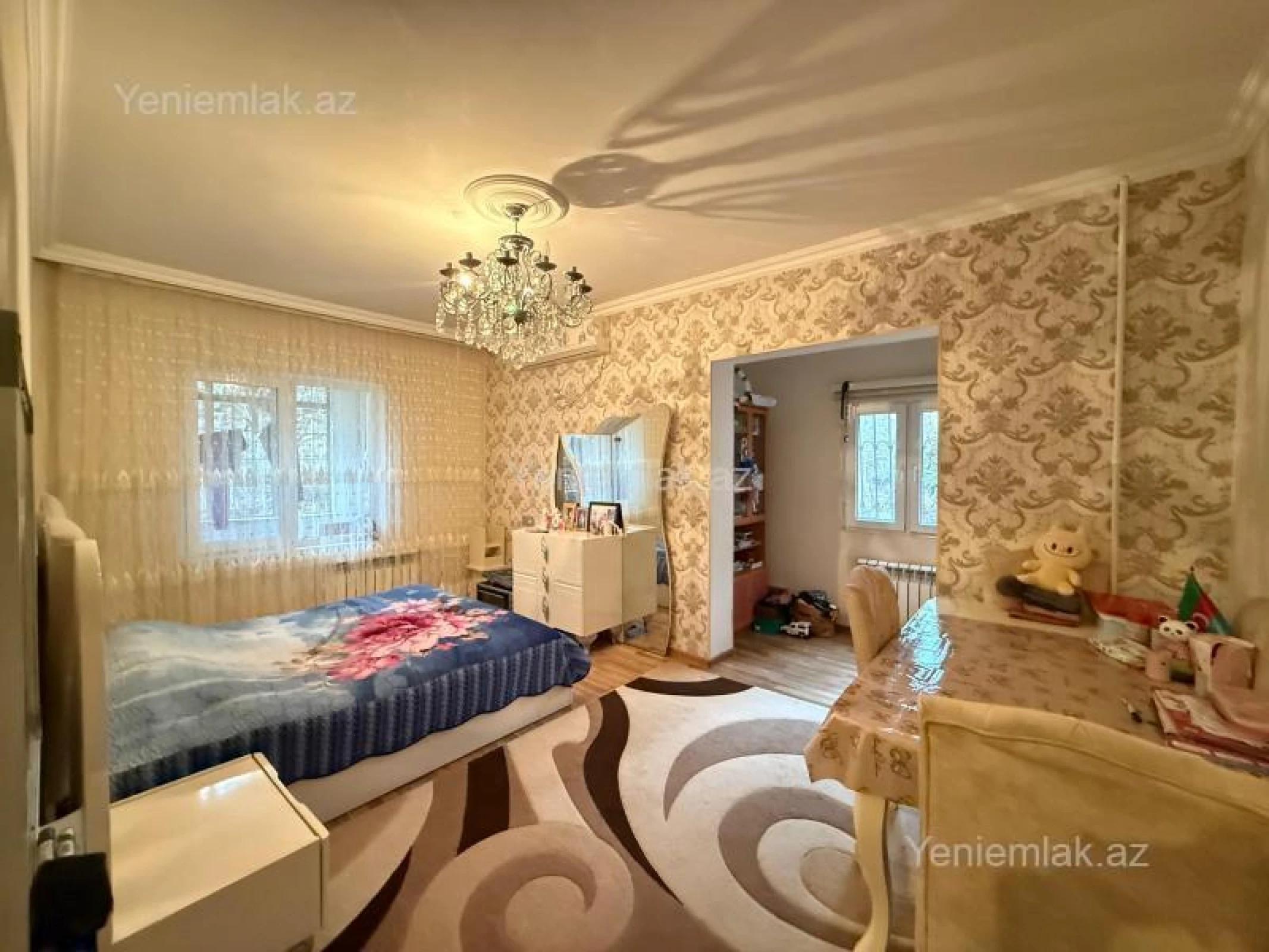 Satılır 2 otaqlı köhnə tikili 60 m²