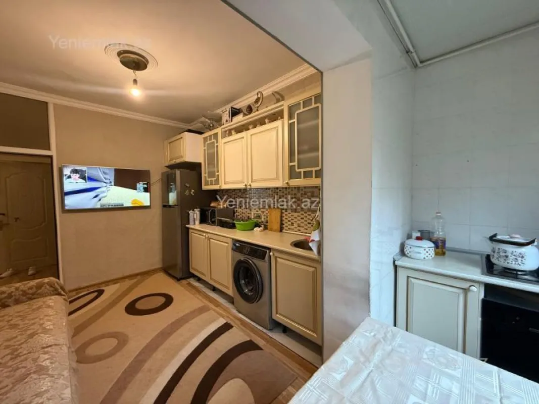 Satılır 2 otaqlı köhnə tikili 60 m²