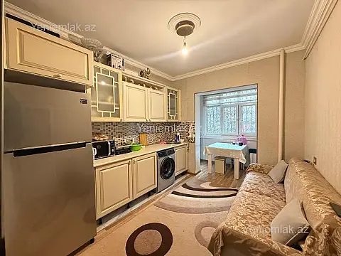Satılır 2 otaqlı köhnə tikili 60 m²