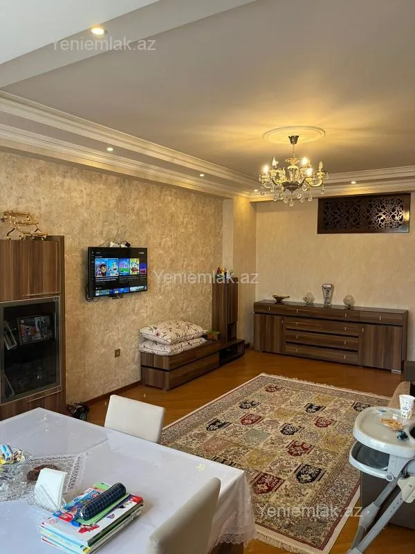 Satılır 3 otaqlı yeni tikili 95 m²