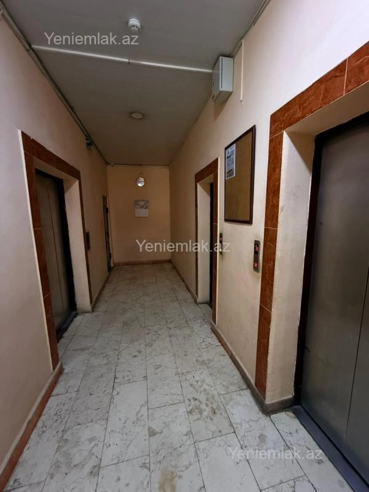 Satılır 3 otaqlı yeni tikili 120 m²