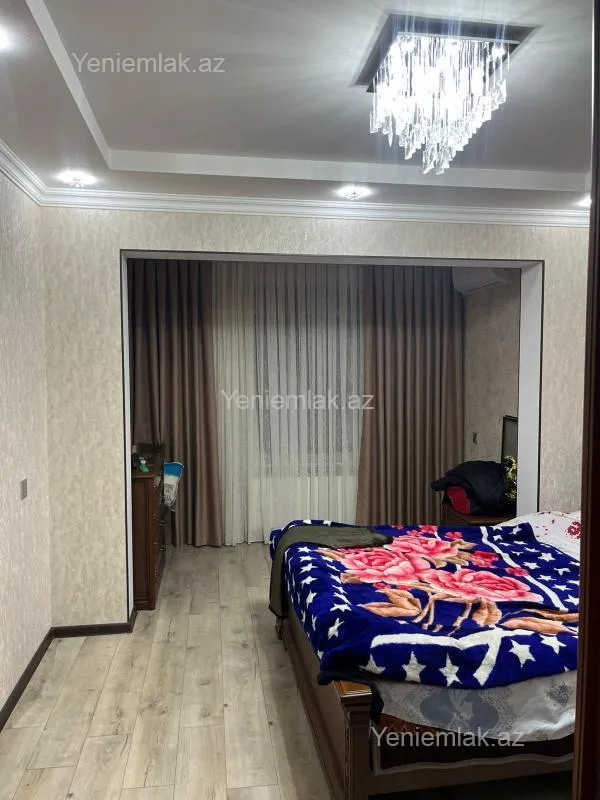 Satılır 5 otaqlı köhnə tikili 120 m²