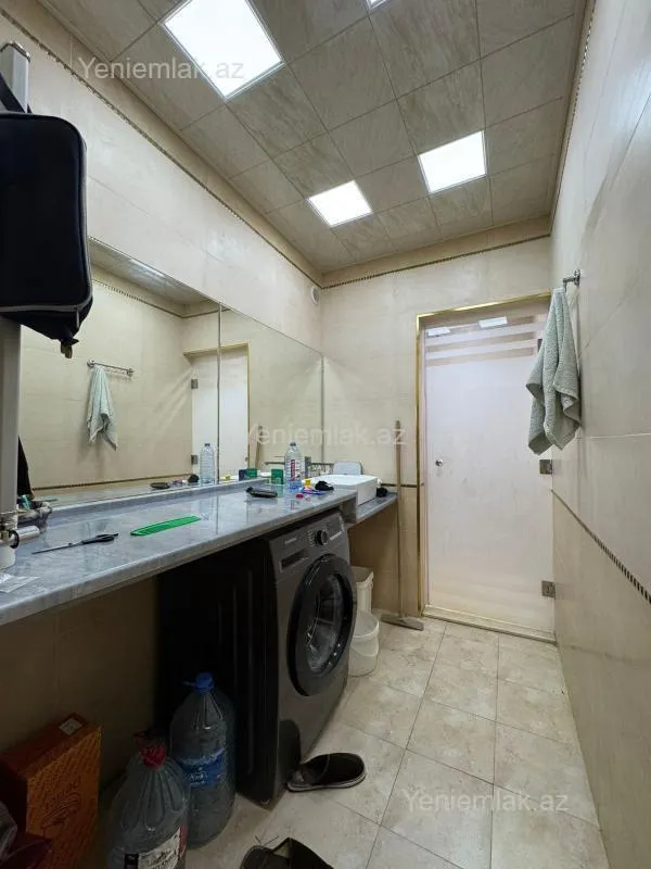 Satılır 5 otaqlı köhnə tikili 120 m²