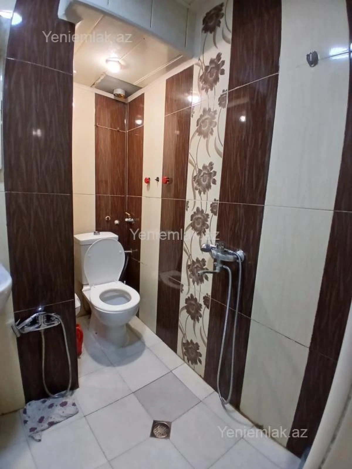 Satılır 3 otaqlı köhnə tikili 65 m²