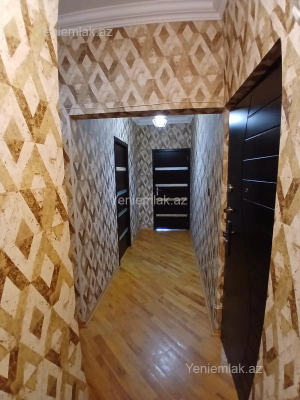 Satılır 3 otaqlı köhnə tikili 65 m²