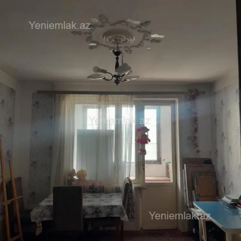 Satılır 3 otaqlı köhnə tikili 70 m²