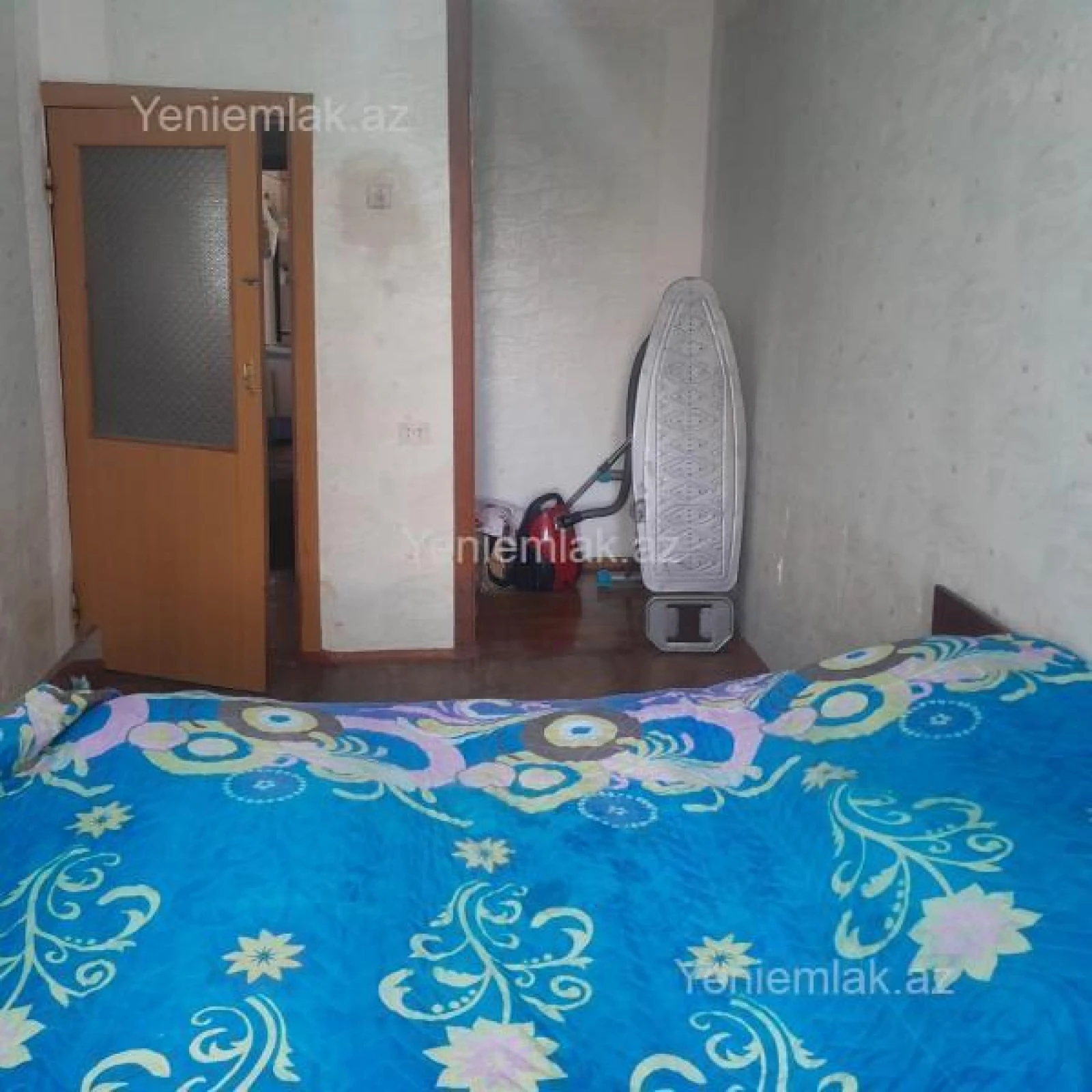 Satılır 3 otaqlı köhnə tikili 70 m²