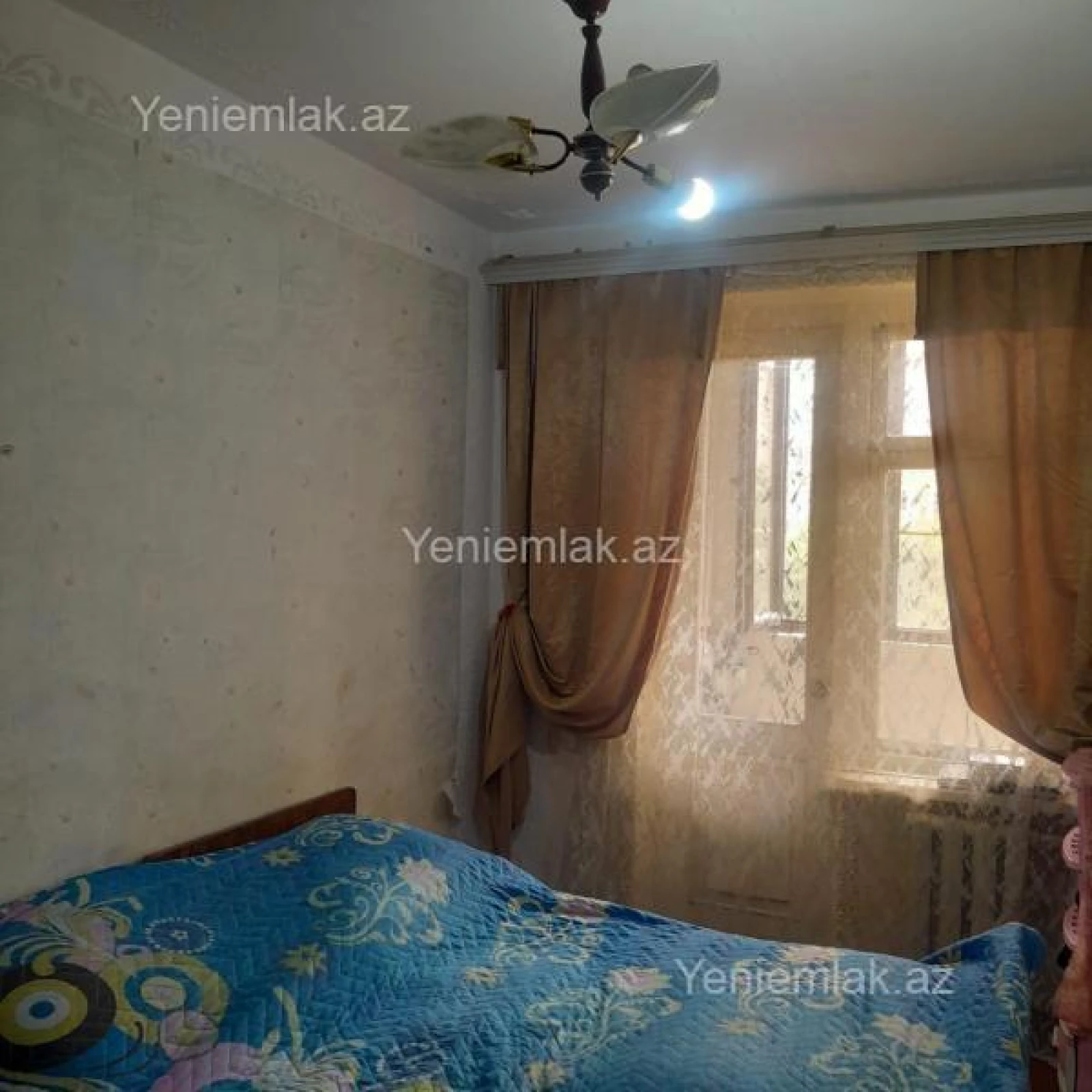 Satılır 3 otaqlı köhnə tikili 70 m²