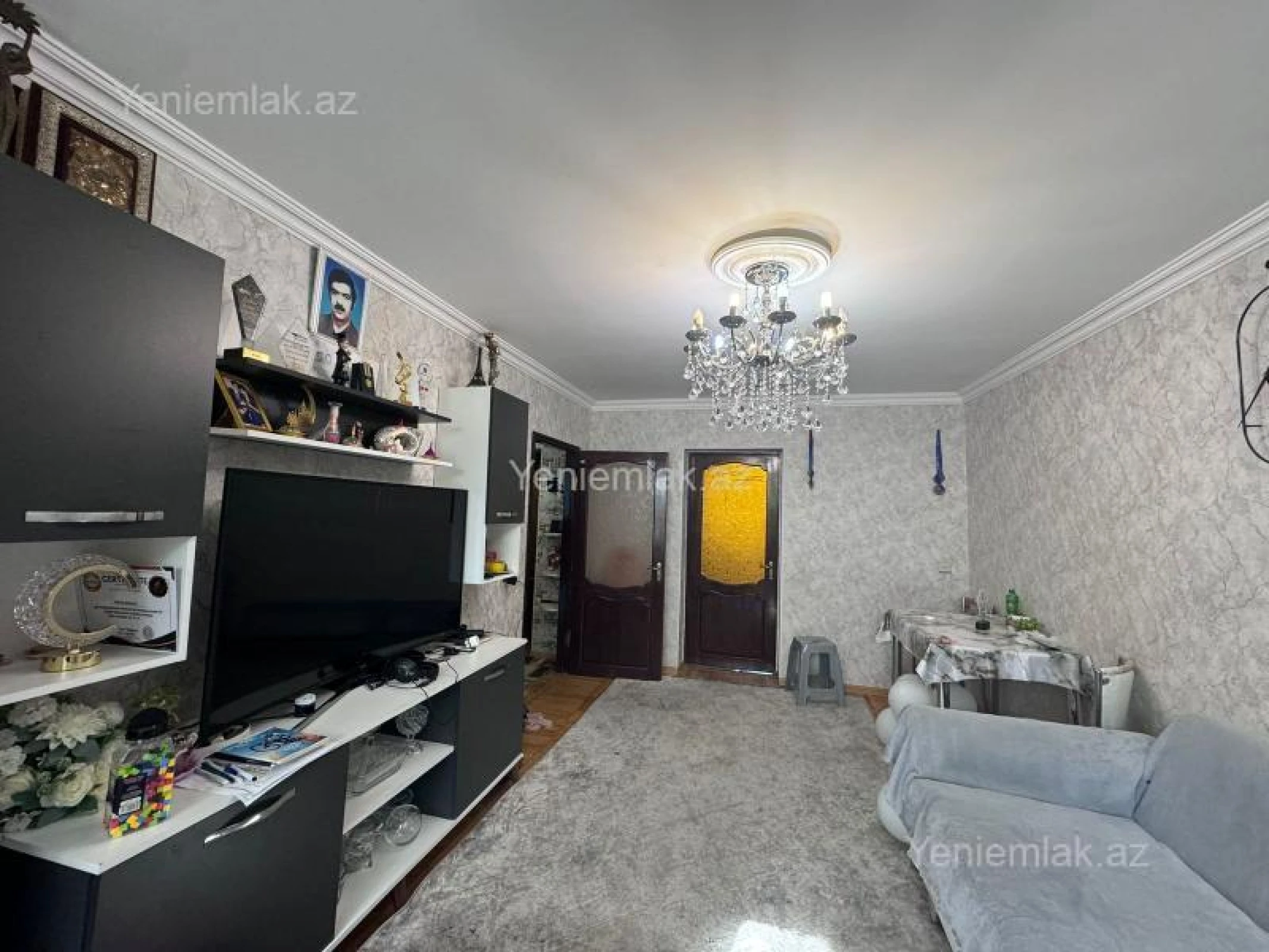 Satılır 3 otaqlı köhnə tikili 75 m²