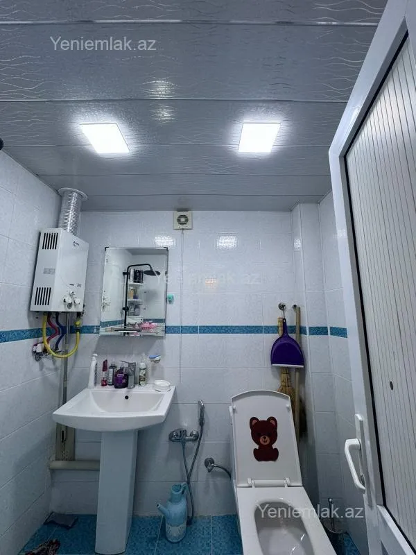 Satılır 3 otaqlı köhnə tikili 75 m²