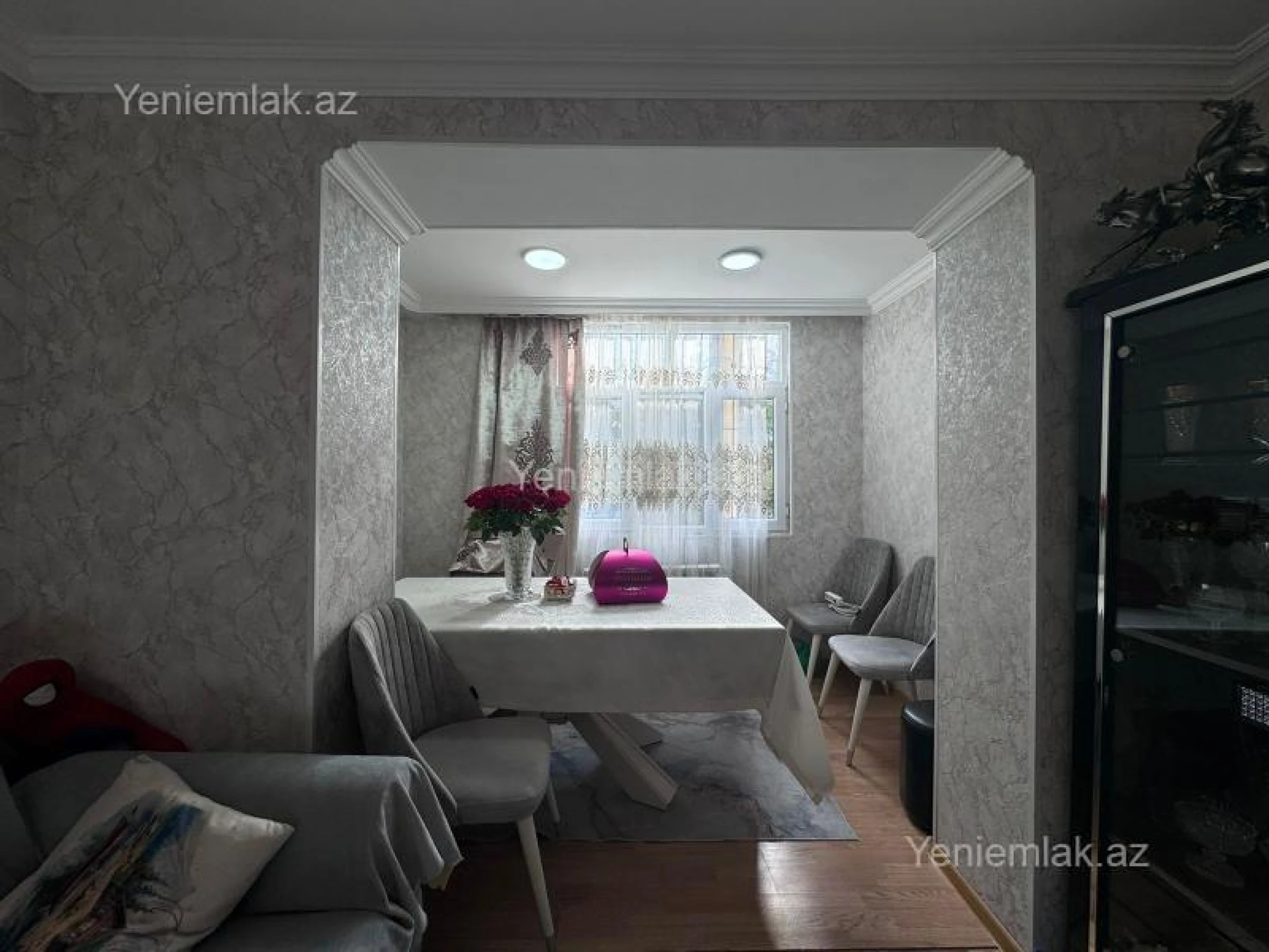 Satılır 3 otaqlı köhnə tikili 75 m²