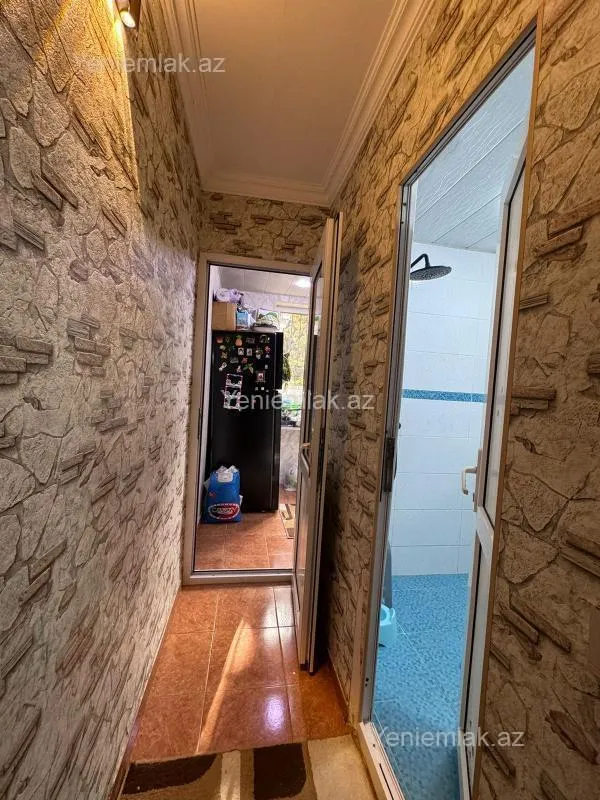 Satılır 3 otaqlı köhnə tikili 75 m²