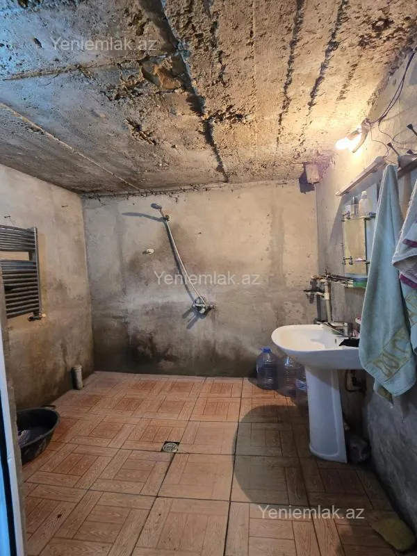 Satılır 3 otaqlı həyət evi 60 m²