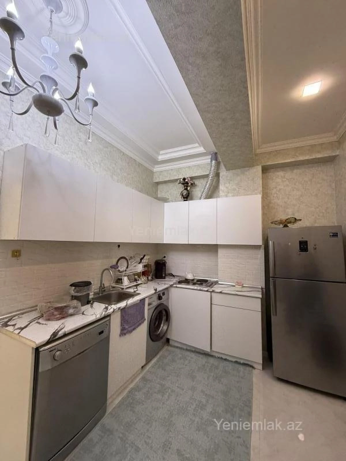 Satılır 2 otaqlı yeni tikili 63 m²