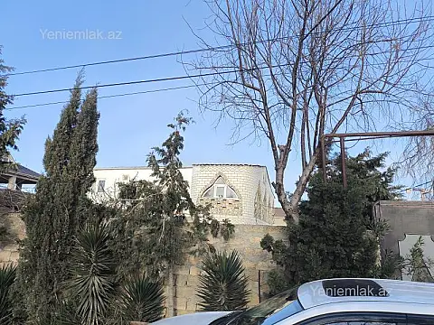 Satılır 7 otaqlı həyət evi 210 m²