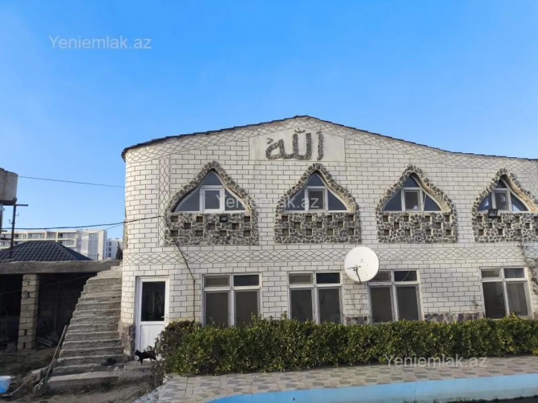 Satılır 7 otaqlı həyət evi 210 m²