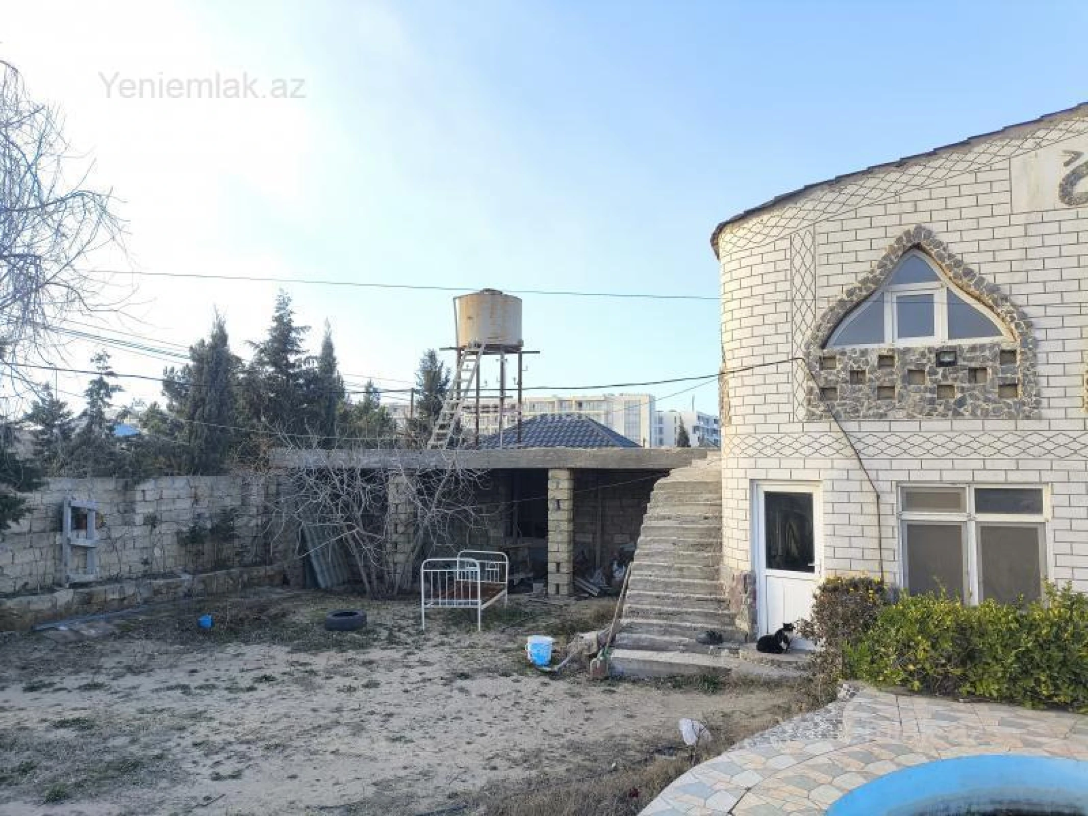 Satılır 7 otaqlı həyət evi 210 m²