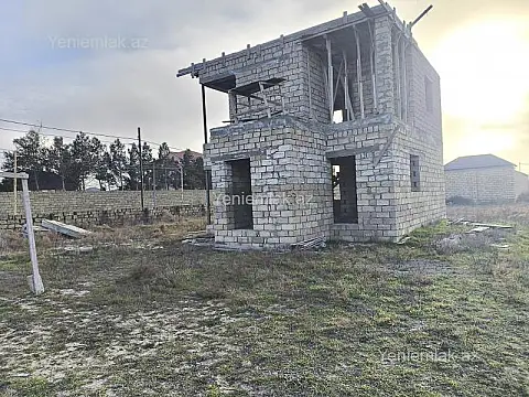 Satılır 7 otaqlı həyət evi 210 m²