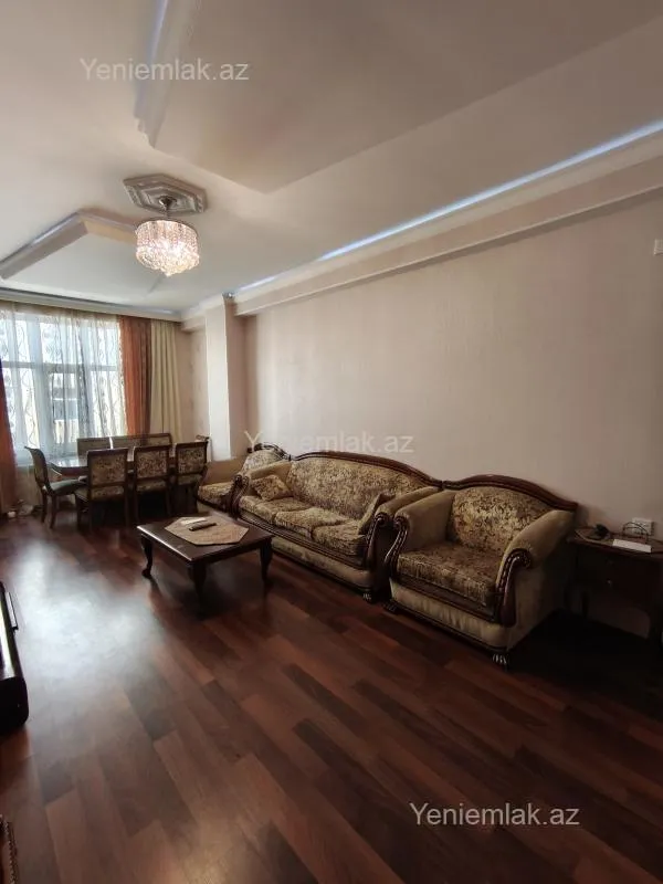 Satılır 3 otaqlı yeni tikili 118 m²