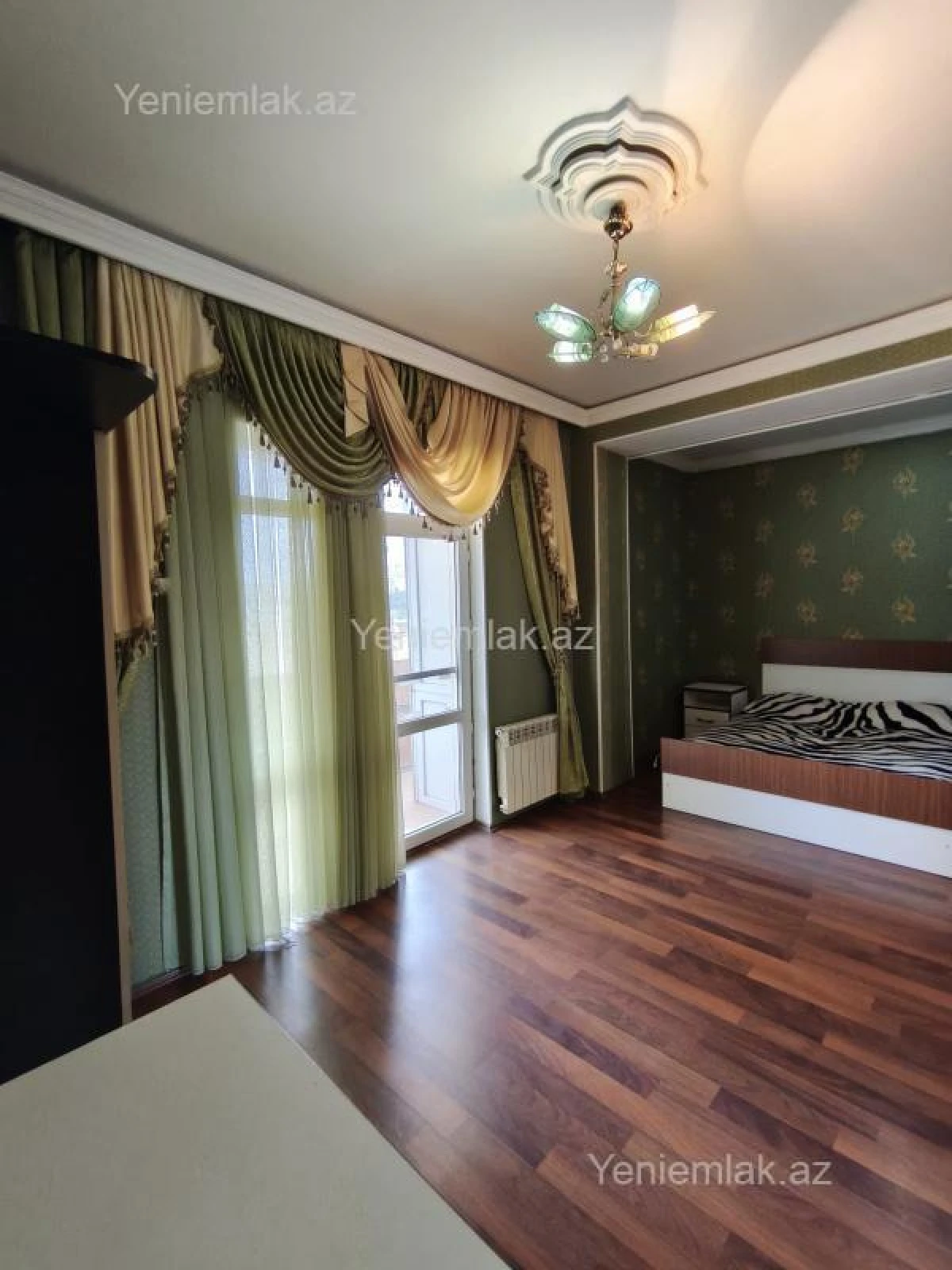 Satılır 3 otaqlı yeni tikili 118 m²