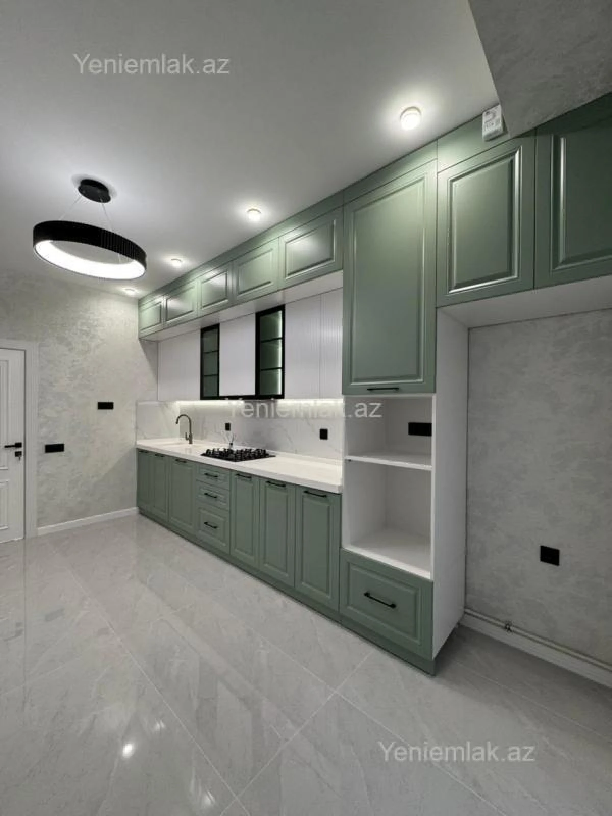 Satılır 3 otaqlı yeni tikili 105 m²