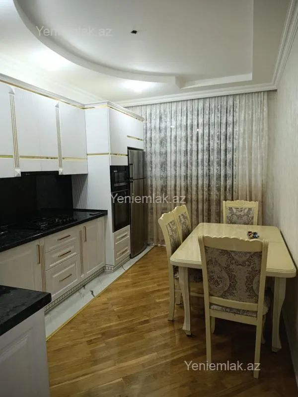 Satılır 3 otaqlı yeni tikili 120 m²