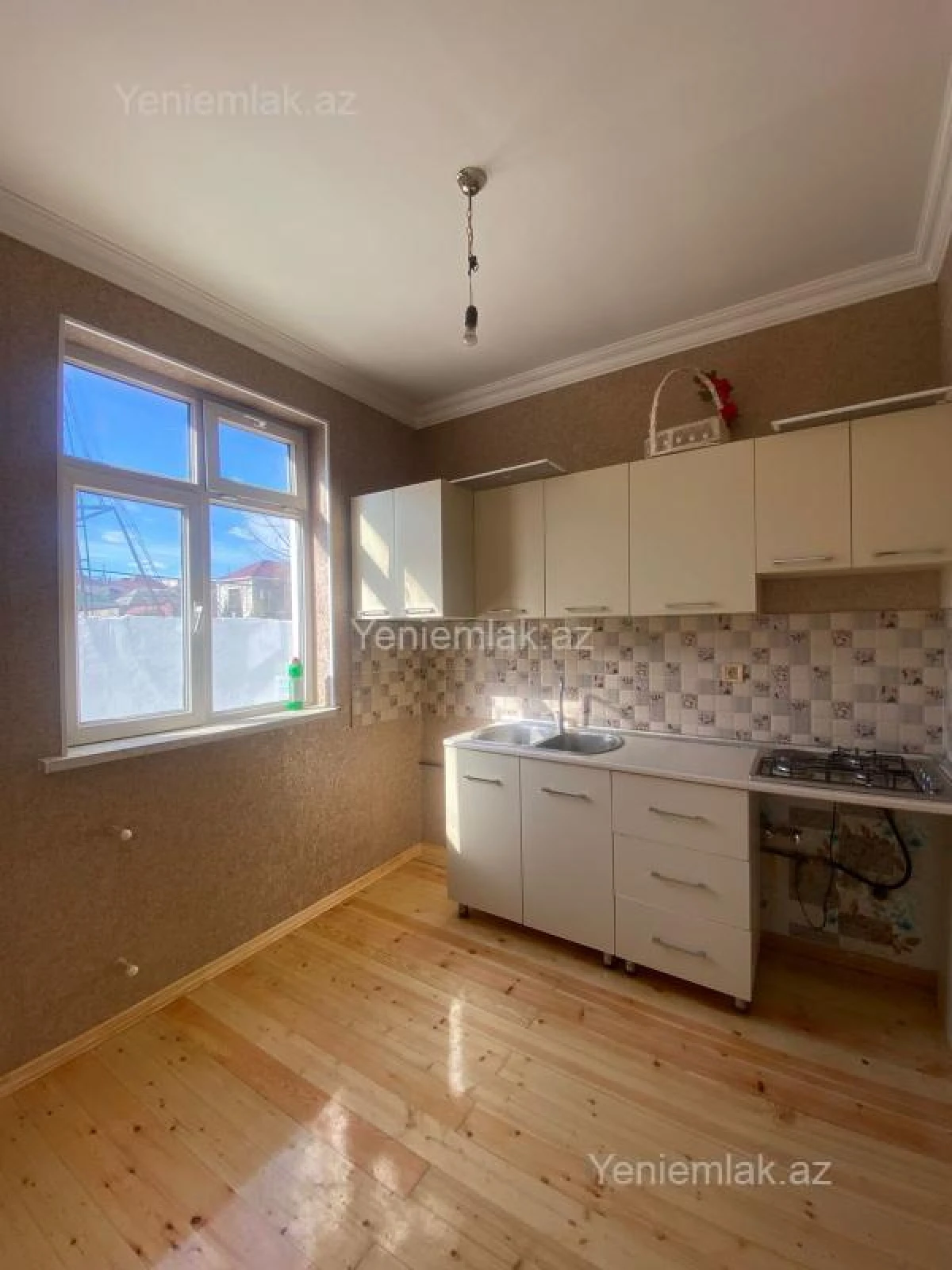 Satılır 3 otaqlı həyət evi 100 m²