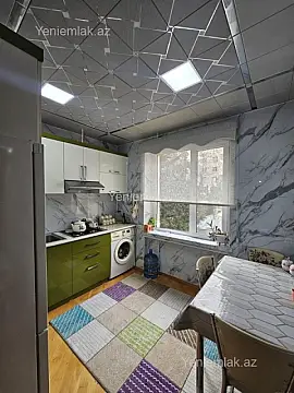 Satılır 2 otaqlı köhnə tikili 70 m²