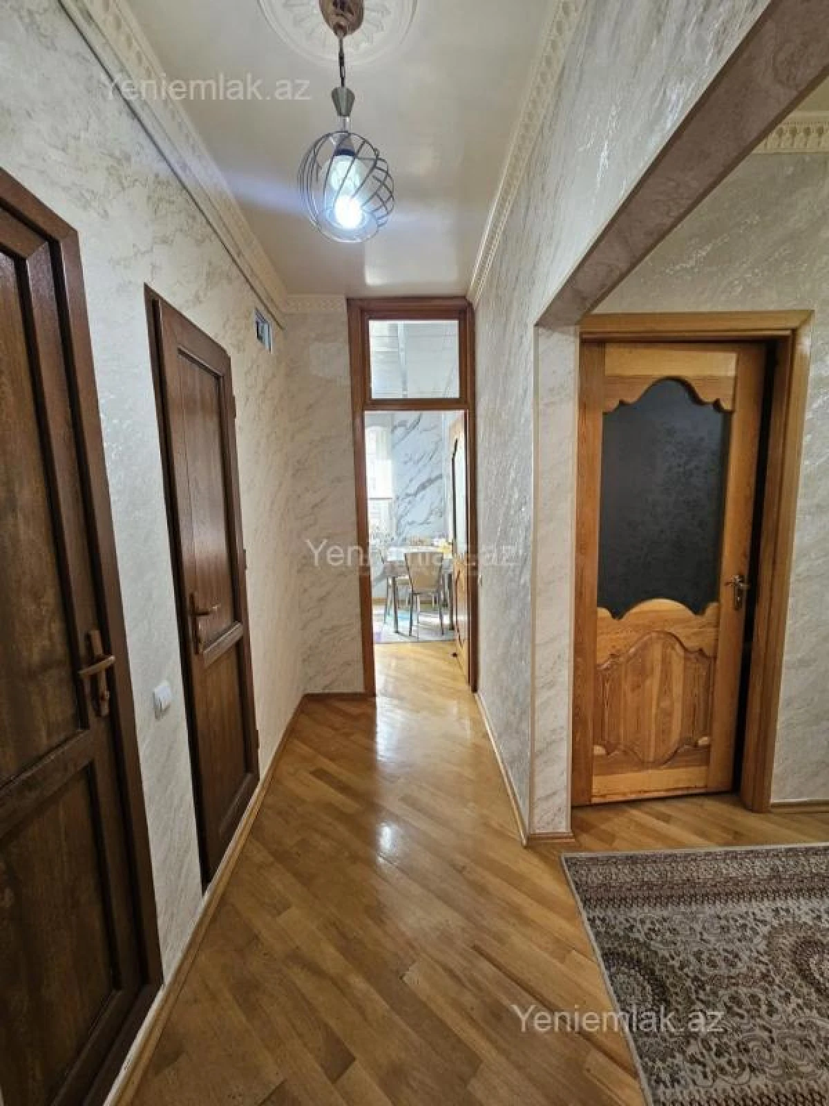 Satılır 2 otaqlı köhnə tikili 70 m²