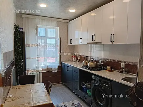 Satılır 5 otaqlı köhnə tikili 110 m² — Sumqayıt, 8-ci mikrorayon 5 otaq 110.00 m²