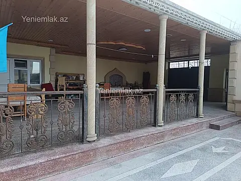 Satılır 9 otaqlı həyət evi 1000 m²