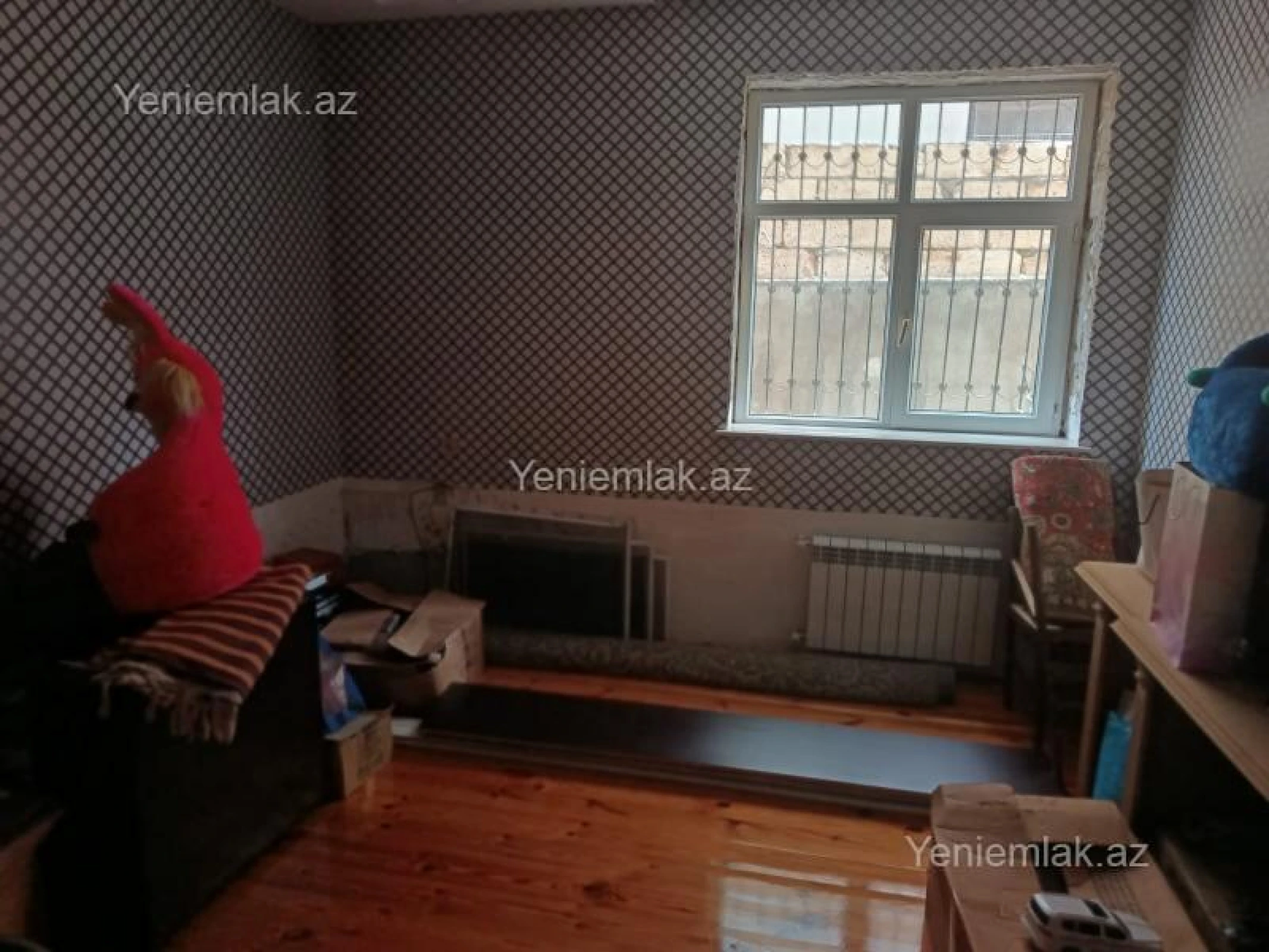 Satılır 9 otaqlı həyət evi 1000 m²