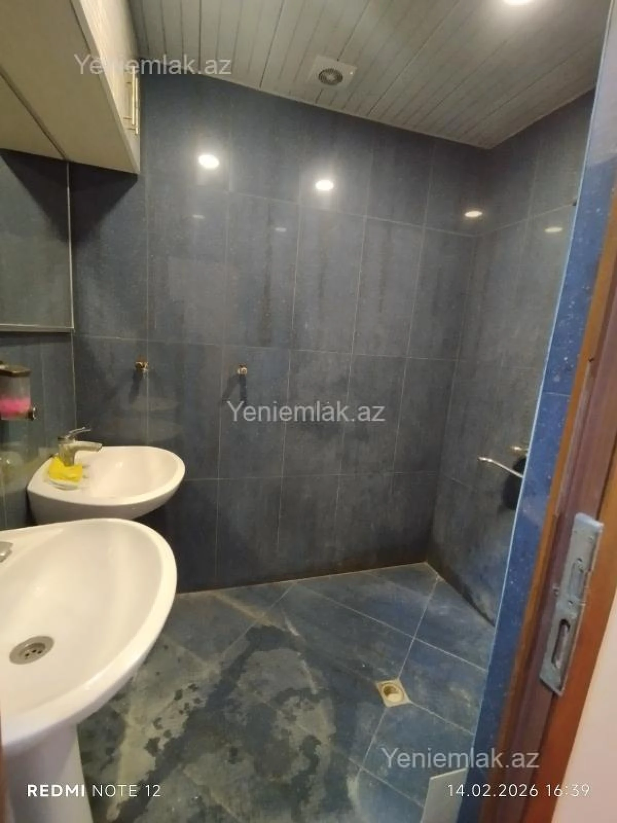 Satılır 3 otaqlı yeni tikili 75 m²