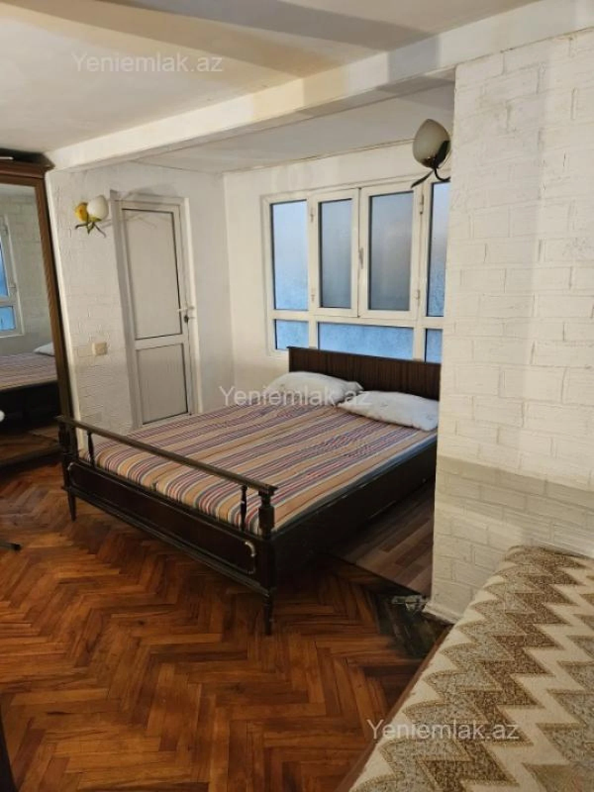 Satılır 2 otaqlı köhnə tikili 60 m²