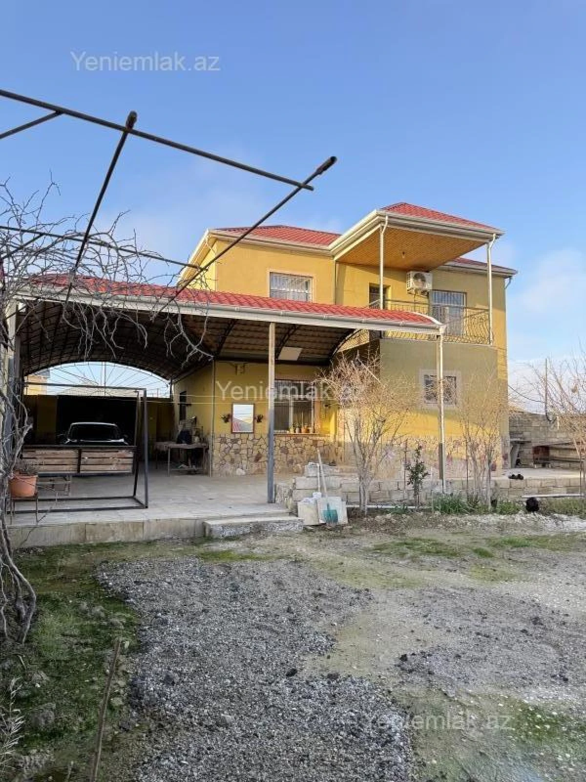 Satılır 6 otaqlı həyət evi 200 m²