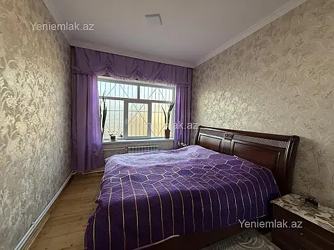 Satılır 6 otaqlı həyət evi 200 m²