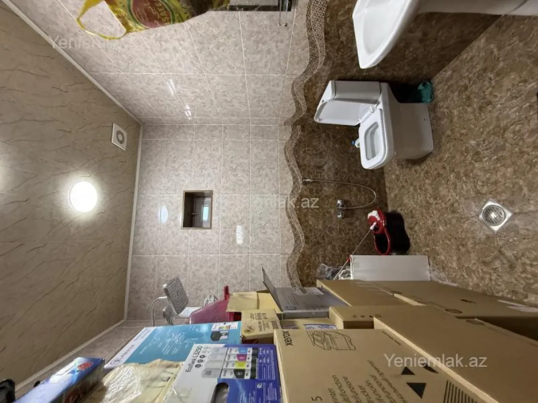 Satılır 6 otaqlı həyət evi 200 m²