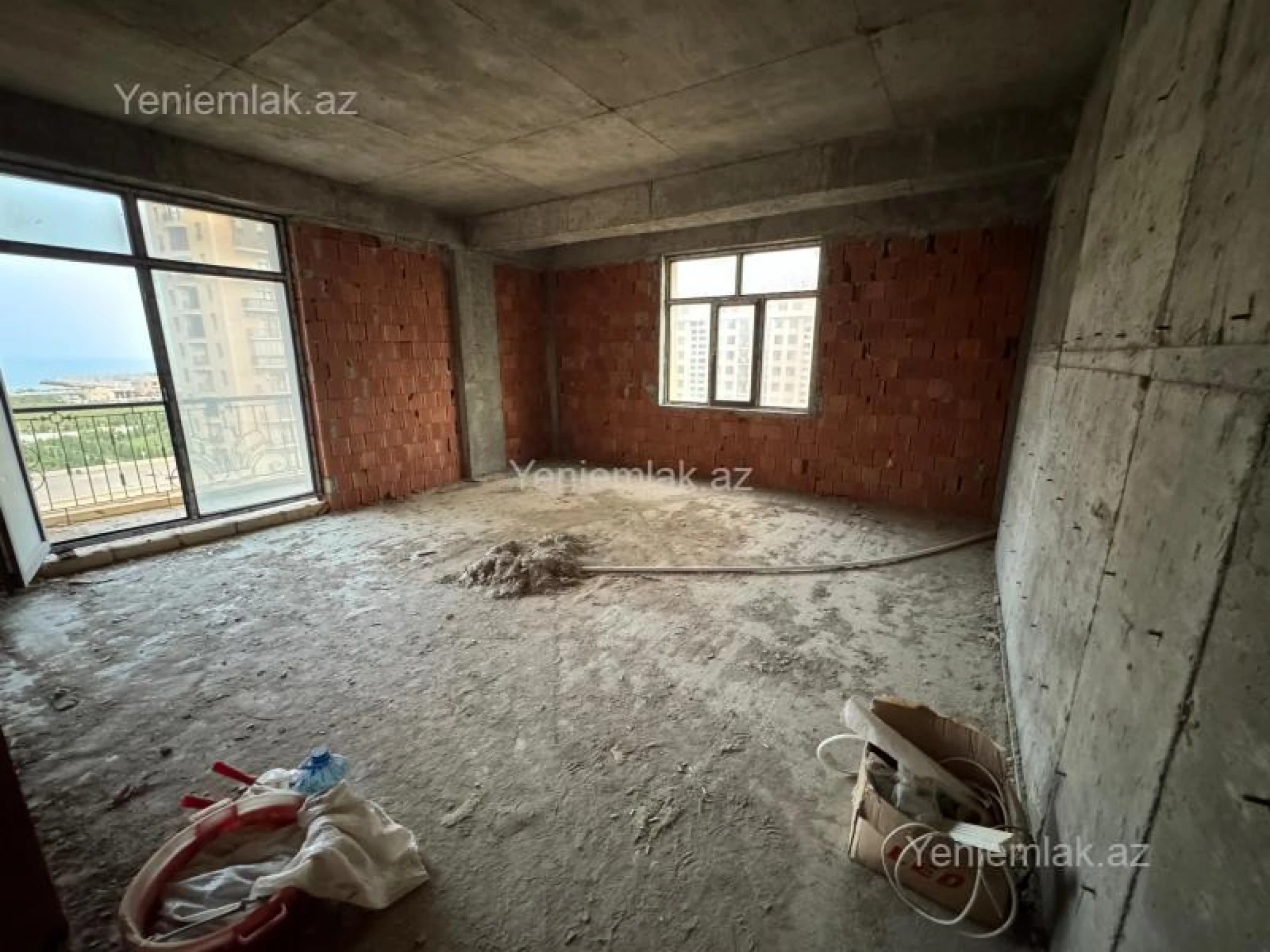 Satılır 3 otaqlı yeni tikili 116.5 m²